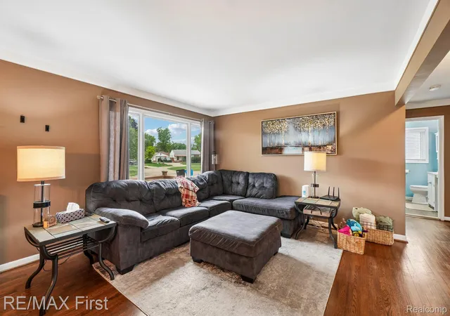 Photo 3 of Single family home for sale at 320 Hecht Dr, Madison Heights, MI 48071 | MLS# 20261064784 | Listing updated on 2026-09-05