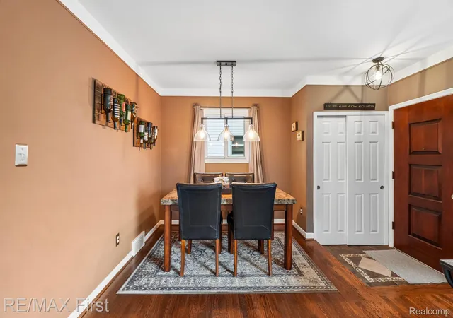 Photo 5 of Single family home for sale at 320 Hecht Dr, Madison Heights, MI 48071 | MLS# 20261064784 | Listing updated on 2026-09-05