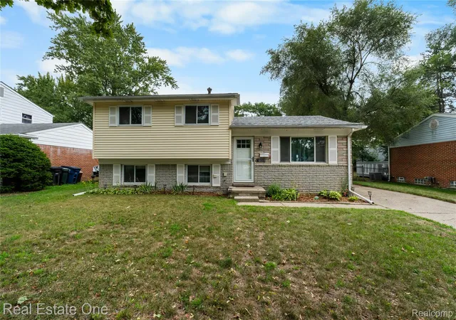 Photo 1 of Single family home for sale at 901 Judith St, Westland, MI 48186 | MLS# 20261064788 | Listing updated on 2026-09-14