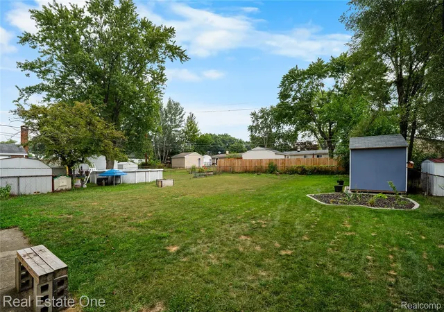 Photo 3 of Single family home for sale at 901 Judith St, Westland, MI 48186 | MLS# 20261064788 | Listing updated on 2026-09-14
