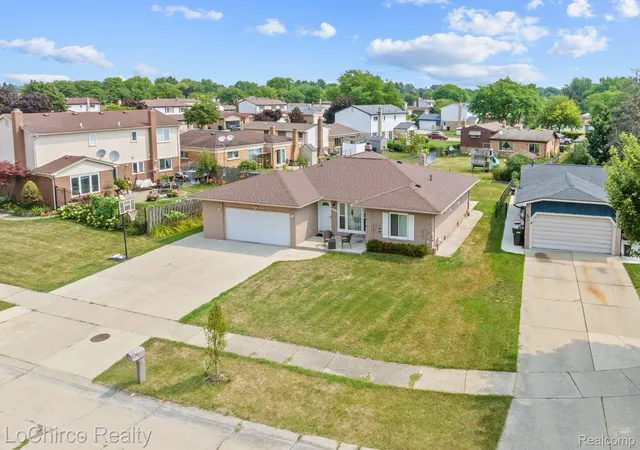 Photo 3 of Single family home for sale at 38134 Chatham Ct, Sterling Heights, MI 48310 | MLS# 20261064796 | Listing updated on 2026-09-14