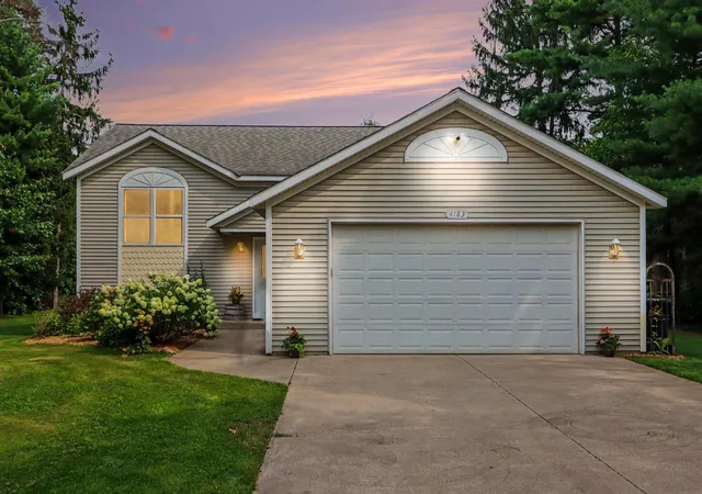 Photo 1 of Single family home for sale at 4183 Monroe Rd, Allegan, MI 49010 | MLS# 66026042844 | Listing updated on 2026-09-11