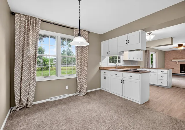 Photo 3 of Single family home for sale at 1553 Kipling Ct, Saint Joseph, MI 49085 | MLS# 69026042853 | Listing updated on 2026-09-01
