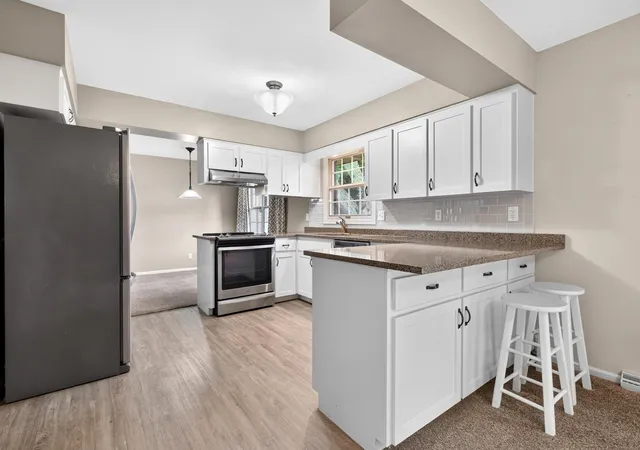 Photo 4 of Single family home for sale at 1553 Kipling Ct, Saint Joseph, MI 49085 | MLS# 69026042853 | Listing updated on 2026-09-01