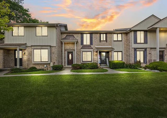 Photo 1 of Condo for sale at 29011 Scarborough Dr, Warren, MI 48088 | MLS# 58050218588 | Listing updated on 2026-08-28