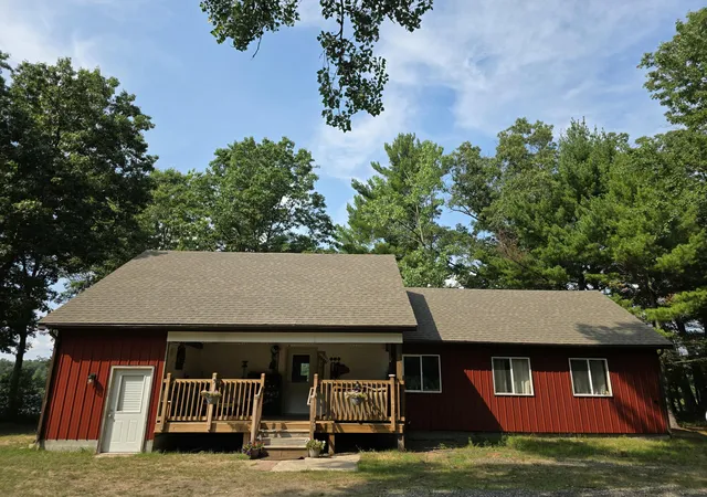 Photo 2 of Single family home for sale at 1106 Park Ave, Twin Lake, MI 49457 | MLS# 71026042862 | Listing updated on 2026-08-21