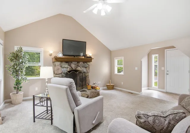 5th image of 1508 E Hess Lake Dr, Grant, MI 49327 | MLS# 72026042866