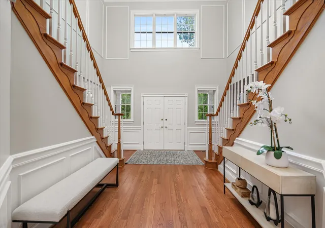 Photo 4 of Single family home for sale at 2086 Autumn Hl Dr, Ann Arbor, MI 48103 | MLS# 81026042857 | Listing updated on 2026-09-04
