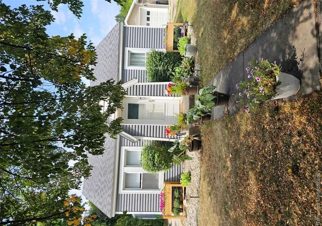 Photo 3 of Single family home for sale at 1608 S Lincoln St, Bay City, MI 48708 | MLS# 20261064815 | Listing updated on 2026-08-20
