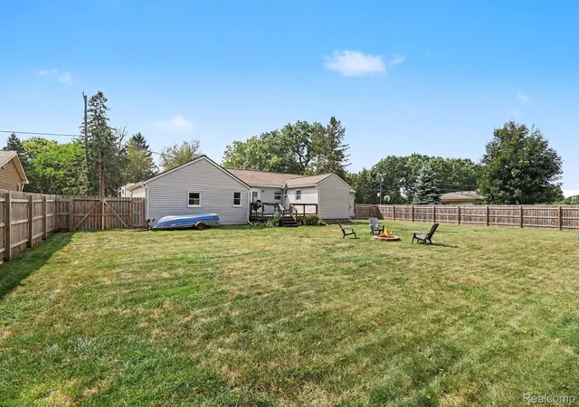 Photo 3 of Single family home for sale at 249 S Coats Rd, Oxford Charter Township Oakland, MI 48371 | MLS# 20261064816 | Listing updated on 2026-08-25