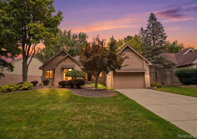 Photo 1 of Single family home for sale at 4963 Countryside Dr, West Bloomfield, MI 48323 | MLS# 20261064829 | Listing updated on 2026-09-06