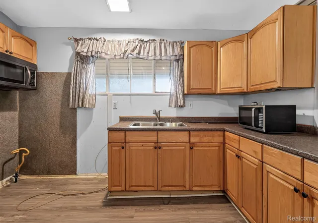 Photo 3 of Single family home for sale at 1741 S Beatrice St, Detroit, MI 48217 | MLS# 20261064832 | Listing updated on 2026-09-08