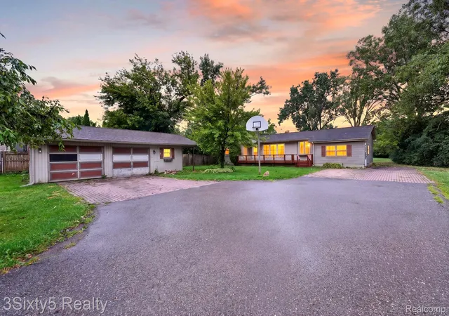 Photo 1 of Single family home for sale at 26700 Allen Rd, Woodhaven, MI 48183 | MLS# 20261064846 | Listing updated on 2026-08-19