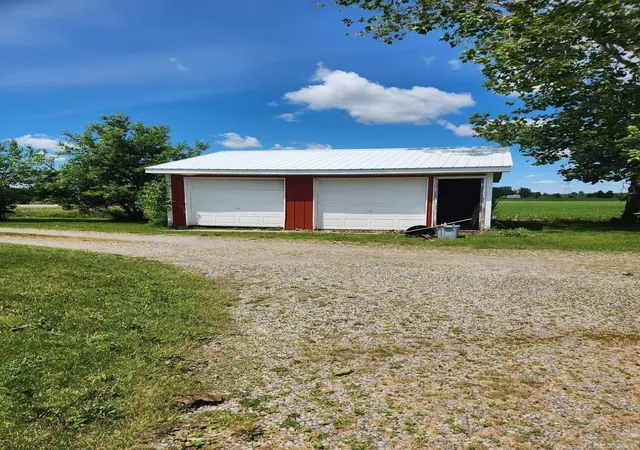 Photo 3 of Single family home for sale at 71040 Omo Rd, Richmond, MI 48062 | MLS# 58050218614 | Listing updated on 2026-08-31
