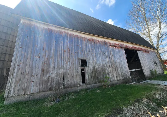 Photo 4 of Single family home for sale at 71040 Omo Rd, Richmond, MI 48062 | MLS# 58050218614 | Listing updated on 2026-08-31