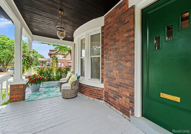 Photo 3 of Single family home for sale at 605 Atkinson St, Detroit, MI 48202 | MLS# 20261064850 | Listing updated on 2026-09-15