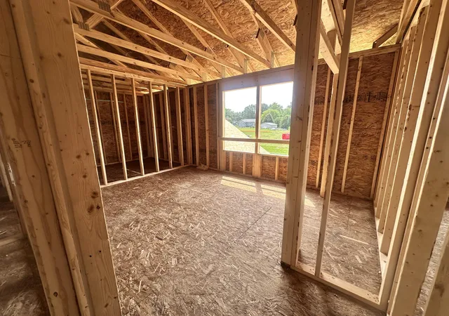 5th image of 2147 Emerald Shore Cir Ne, Grand Rapids Charter Township Kent, MI 49505 | MLS# 65026042897