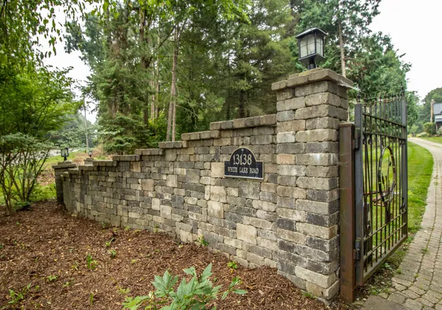 Photo 1 of Single family home for sale at 13138 White Lake Rd, Fenton, MI 48430 | MLS# 5050218622 | Listing updated on 2026-09-24