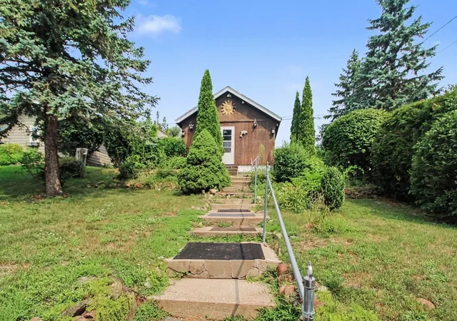 Photo 3 of Single family home for sale at 1865 Wamplers Hts Dr, Brooklyn, MI 49230 | MLS# 55026042908 | Listing updated on 2026-09-09