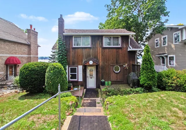 Photo 3 of Single family home for sale at 1865 Wamplers Hts Dr, Brooklyn, MI 49230 | MLS# 55026042908 | Listing updated on 2026-09-09
