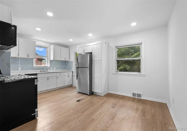Photo 4 of Single family home for sale at 18217 Archdale St, Detroit, MI 48235 | MLS# 20261064868 | Listing updated on 2026-09-24