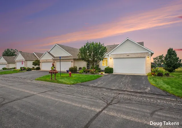 32nd image of 8215 Stoney Ln Sw, Byron Center, MI 49315 | MLS# 65026042916
