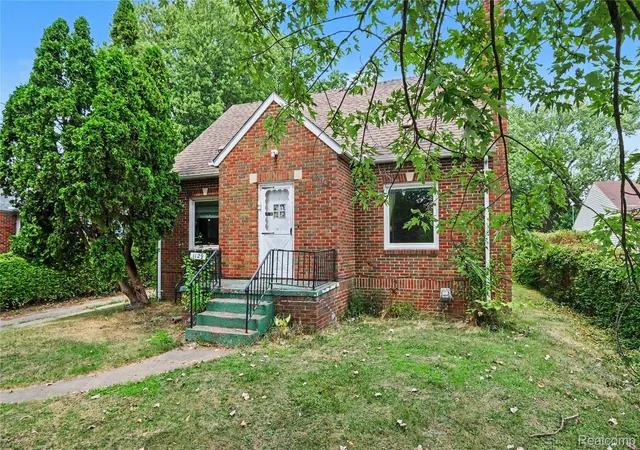 Photo 3 of Single family home for sale at 1129 E Bristol Rd, Burton, MI 48529 | MLS# 20261064875 | Listing updated on 2026-09-15
