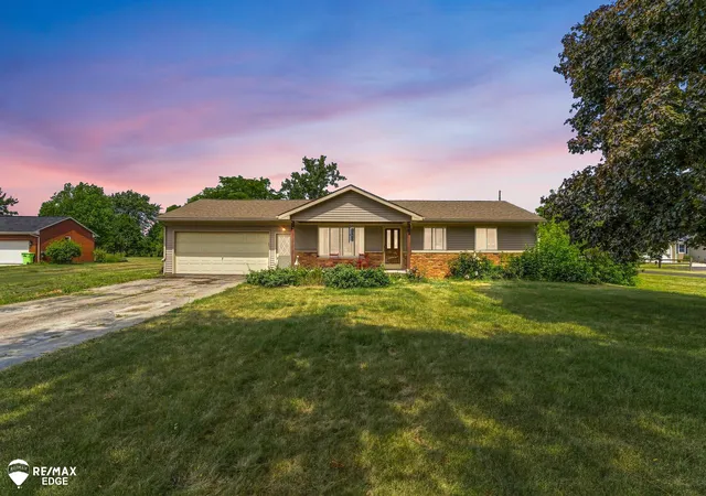 41st image of 7353 E Maple Ave, Grand Blanc, MI 48439 | MLS# 5050218628