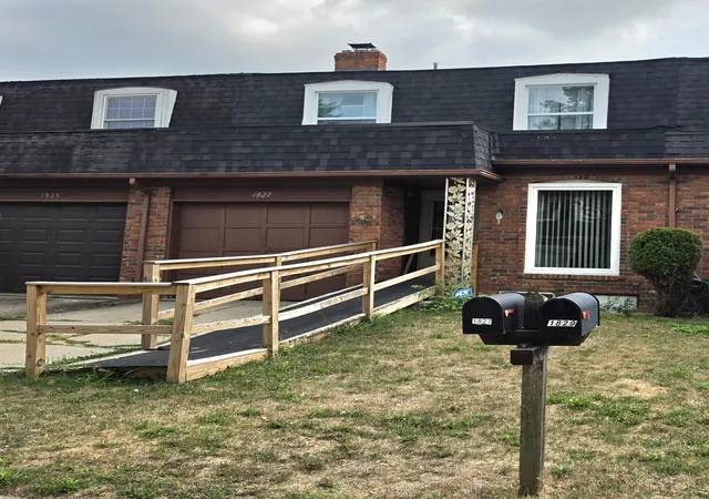 Photo 3 of Condo for sale at 1827 Willowbrook Cir, Flint, MI 48507 | MLS# 81026042932 | Listing updated on 2026-09-12