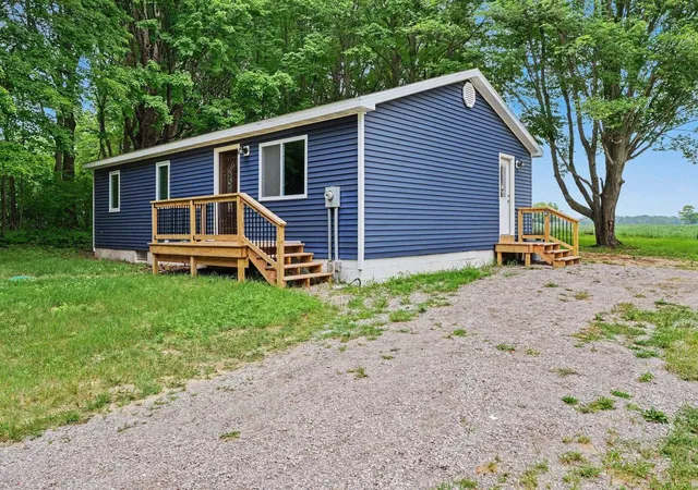 1st image of 1051 Circle Dr, Lake Isabella Village Isabella, MI 48893 | MLS# 79080072395