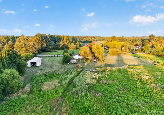 Photo 4 of Single family home for sale at 7369 N Webster Rd, Mount Morris, MI 48458 | MLS# 20261064888 | Listing updated on 2026-08-15