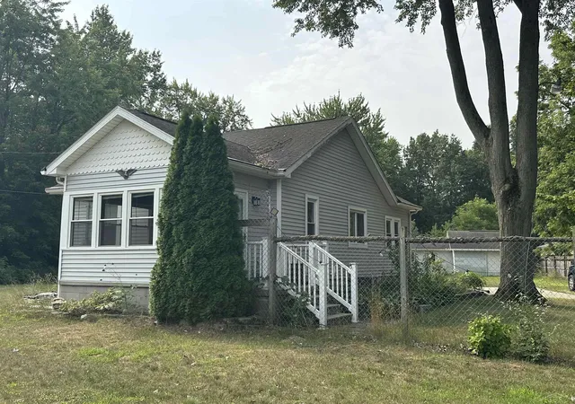 Photo 1 of Sale Pending at 4050 Williamson Rd, Saginaw, MI 48601 | MLS# 61050218636 | Listing updated on 2026-09-15