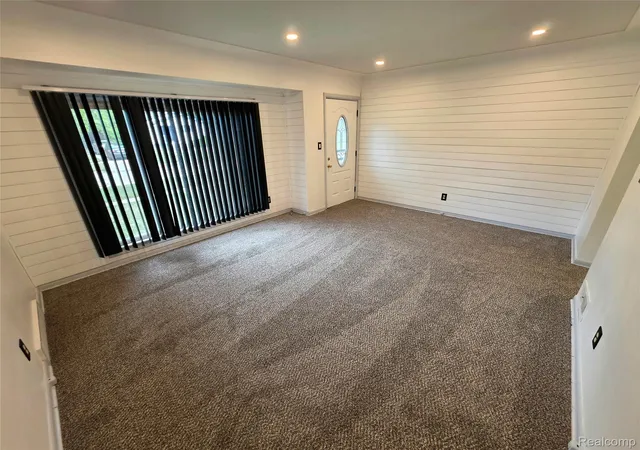Photo 3 of Single family home for sale at 1846 Hosler St, Flint, MI 48503 | MLS# 20261064894 | Listing updated on 2026-09-06