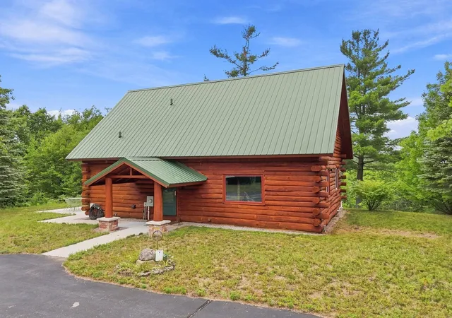 5th image of 7727 Loggers Dr, Manton, MI 49663 | MLS# 78080072399