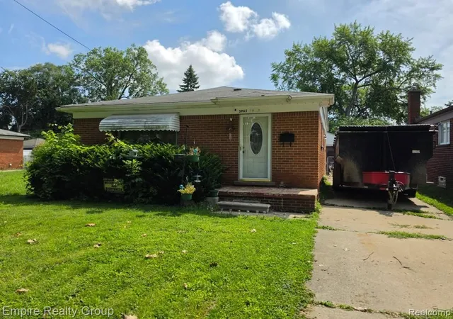 Photo 1 of Single family home for sale at 3965 Hipp St, Dearborn Heights, MI 48125 | MLS# 20261064902 | Listing updated on 2026-08-15
