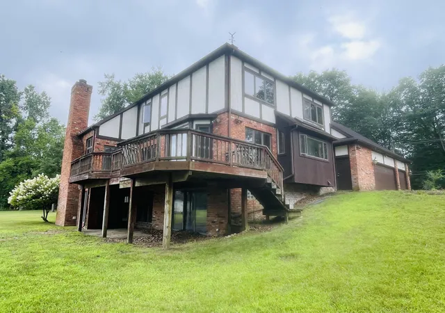 2nd image of 4635 S Jackson Rd, Jackson, MI 49201 | MLS# 55026042947