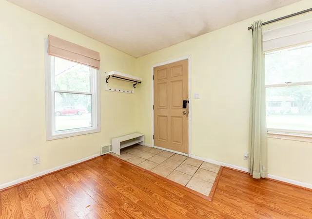 Photo 4 of Single family home for sale at 562 Brookside Rd, Ypsilanti, MI 48197 | MLS# 81026042964 | Listing updated on 2026-09-16