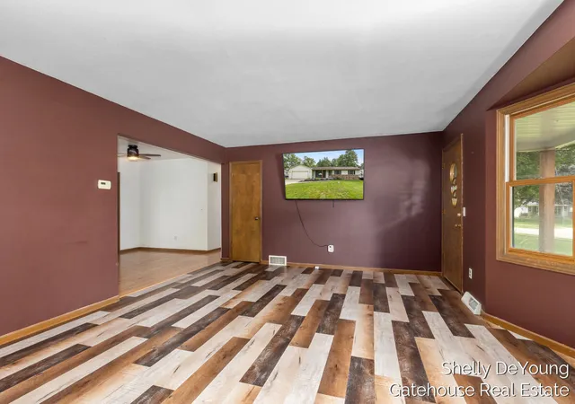 Photo 3 of Single family home for sale at 3078 Paris Park Dr SE, Grand Rapids, MI 49512 | MLS# 65026042972 | Listing updated on 2026-09-18