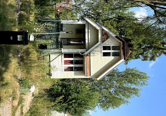 1st image of 3850 Newport St, Detroit, MI 48215 | MLS# 20261064928