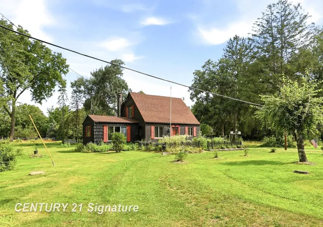 32nd image of 3865 King Rd, Saginaw, MI 48601 | MLS# 61050218654