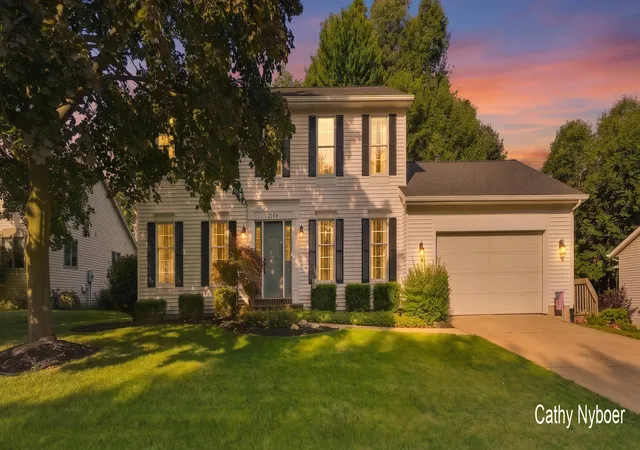 1st image of 2328 Palm Dale Dr Sw, Wyoming, MI 49519 | MLS# 65026042980