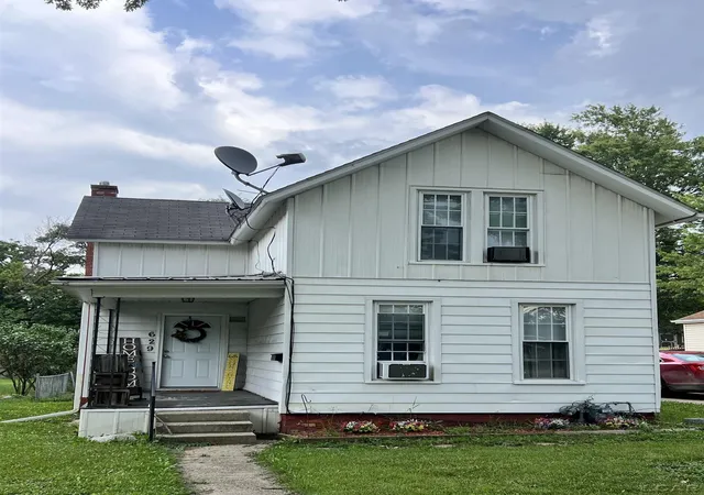 Photo 1 of Single family home for sale at 629 S Winter St, Adrian, MI 49221 | MLS# 56050218657 | Listing updated on 2026-09-16