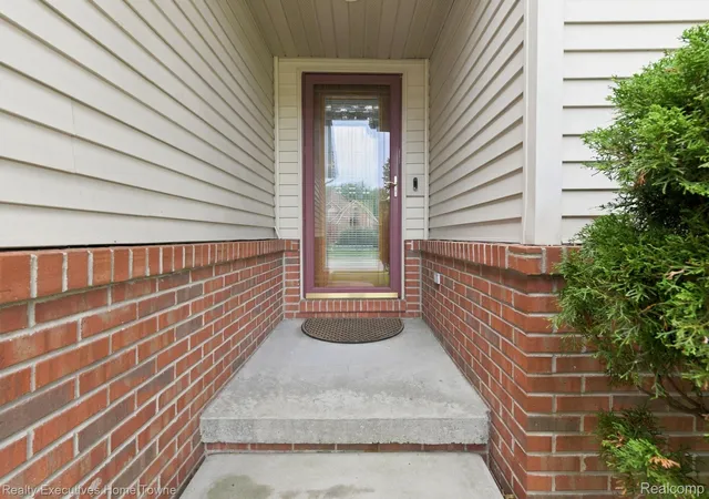 2nd image of 3799 Arlington Ave, Fort Gratiot, MI 48059 | MLS# 20261064937