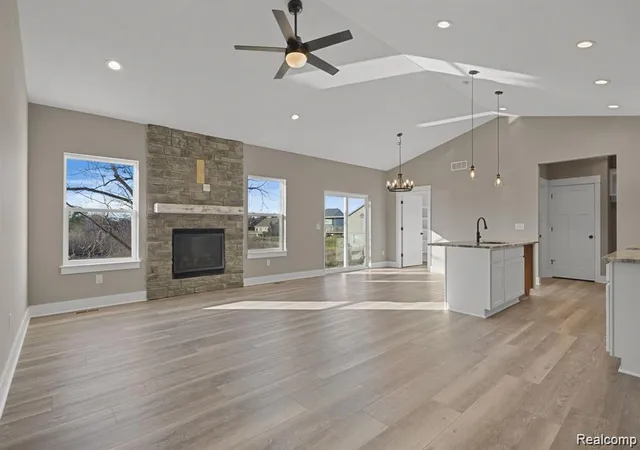 4th image of 8504 Forest Glen Dr, Grand Blanc, MI 48439 | MLS# 20261064940