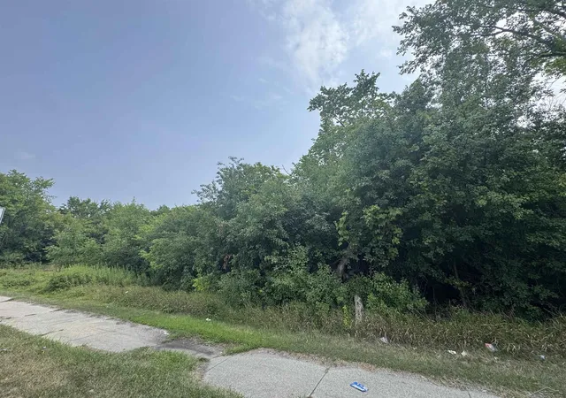 Photo 4 of Land for sale at 1838 S Warren Ave, Saginaw, MI 48601 | MLS# 61050218665 | Listing updated on 2026-08-15