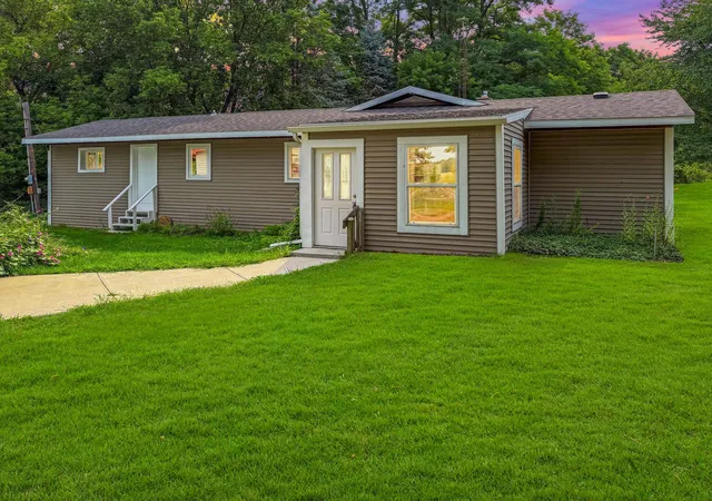 1st image of 9010 E Edgar Rd, Vestaburg, MI 48891 | MLS# 79080072404
