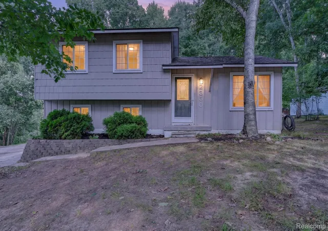 Photo 2 of Single family home for sale at 2350 Indian Rd, Lapeer, MI 48446 | MLS# 20261064955 | Listing updated on 2026-09-15