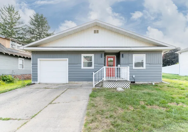 1st image of 609 N Jackson St, Ionia, MI 48846 | MLS# 65026042994