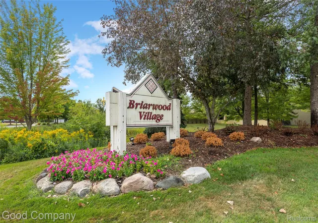 Photo 28 of Condo for sale at 29684 Olympia Ct, Farmington Hills City Oakland, MI 48336 | MLS# 20261064961 | Listing updated on 2026-08-30
