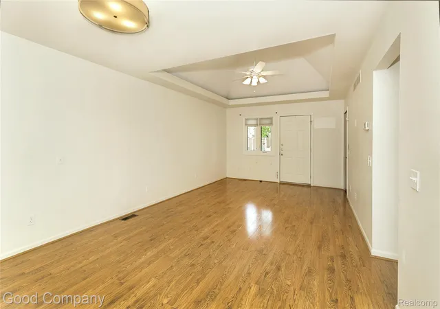 Photo 3 of Condo for sale at 29684 Olympia Ct, Farmington Hills City Oakland, MI 48336 | MLS# 20261064961 | Listing updated on 2026-08-30